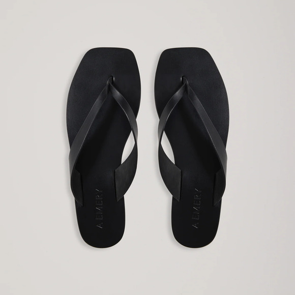 NWOT A*EMERY The Kinto Leather Thong Flip Flop Sandal Black Women's Size EU 40 - Picture 1 of 8